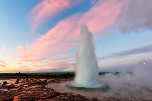 northernlightsiceland geyser 713590147