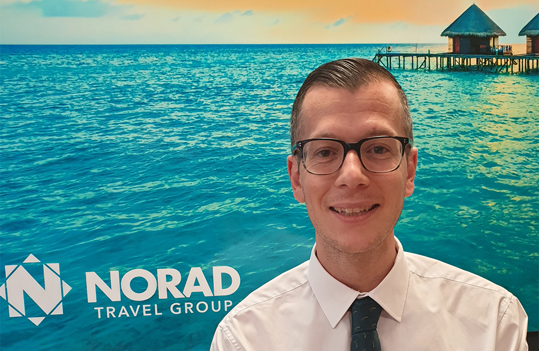 Stuart Warnock joins Howard Travel